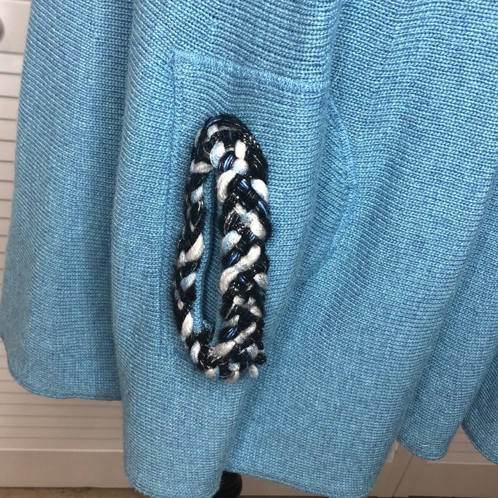 RARE Chanel Cashmere Hooded Turtleneck Cape Small - Picture 3 of 7